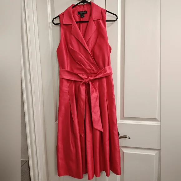 Jessica Howard Metallic Hot Pink Party Dress. Size 8. Jessica Howard Metallic Hot Pink Party Dress. Size 8.